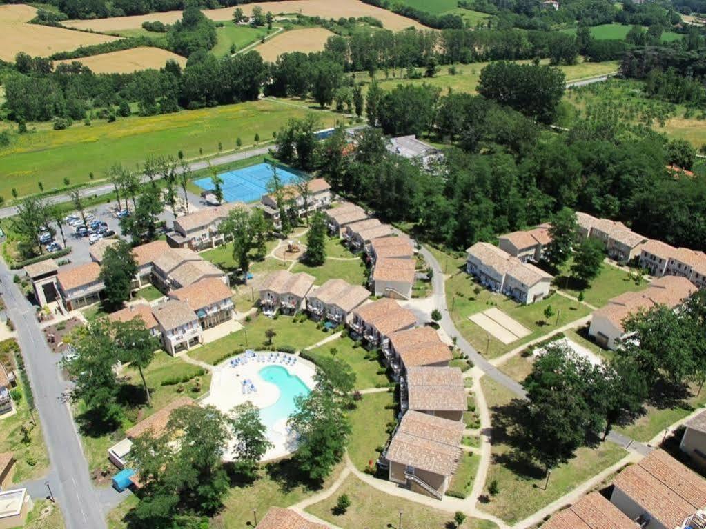 Vacanceole - Le Domaine Du Golf D'Albret Barbaste Exterior foto